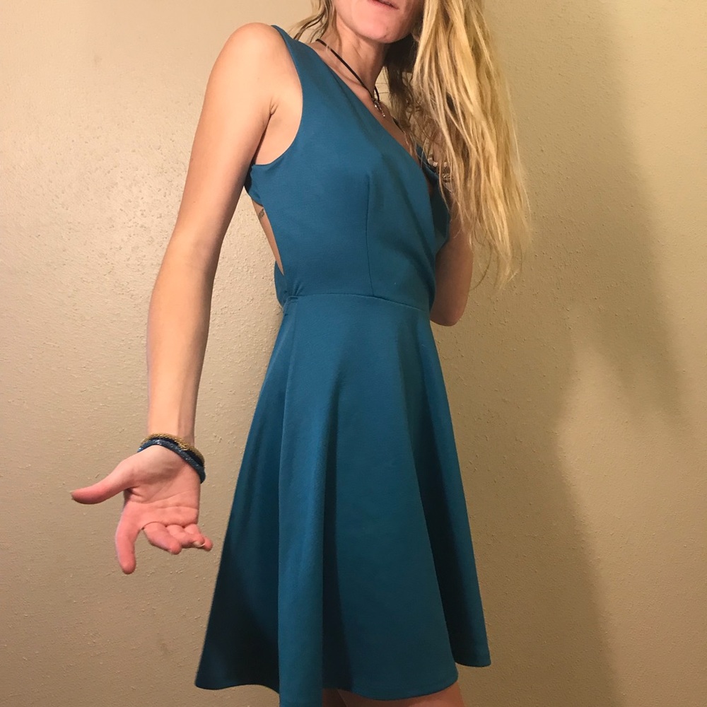 Blue crossed back - Picture 2 of 8